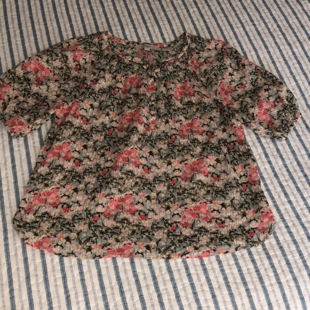 Buttercup Floral Smocked button top